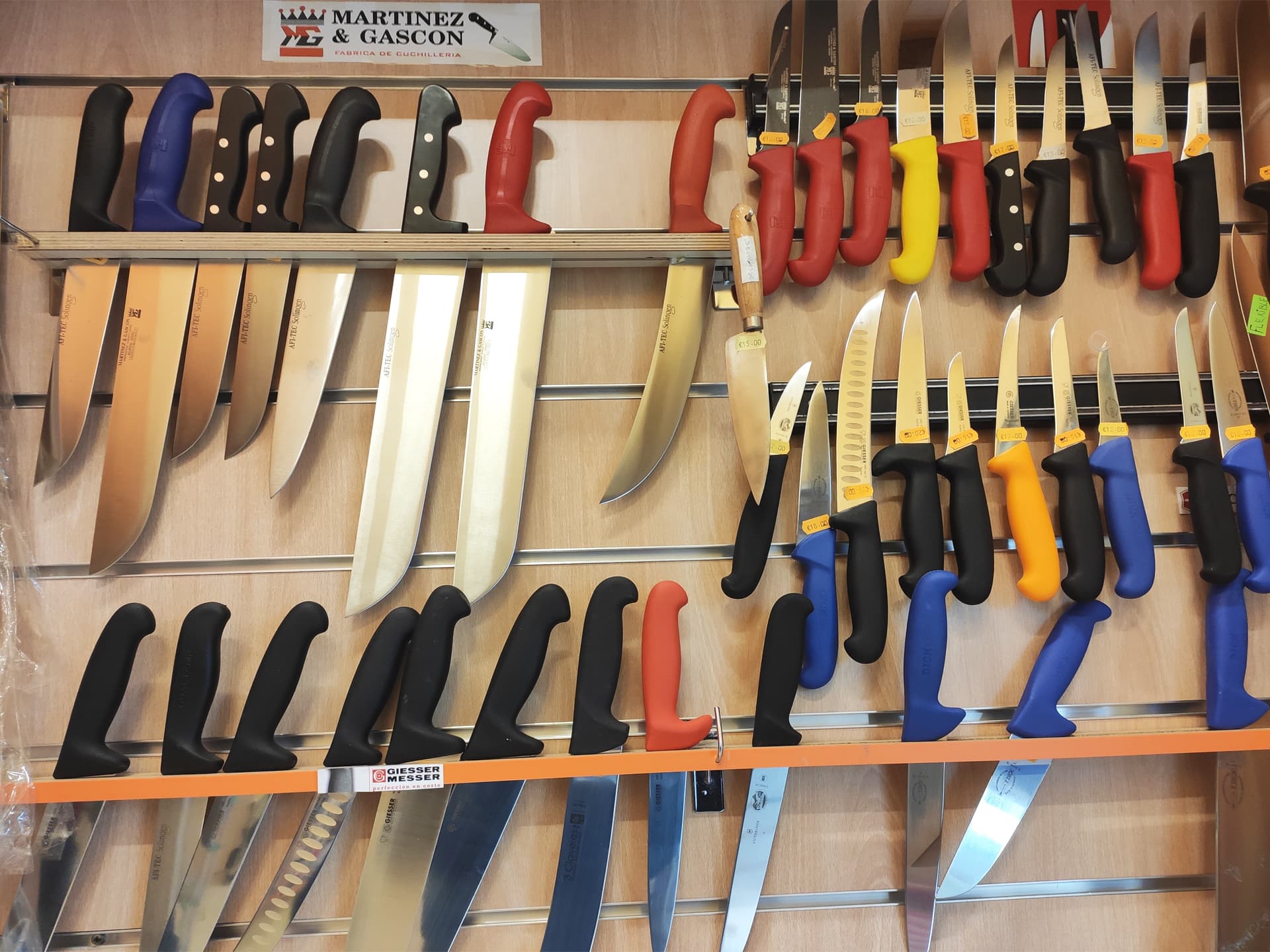Servicio de afilado y cuchillería en Ourense